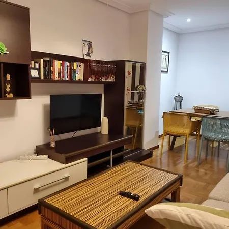 Daire 161a Moderno Con Garaje Gijón